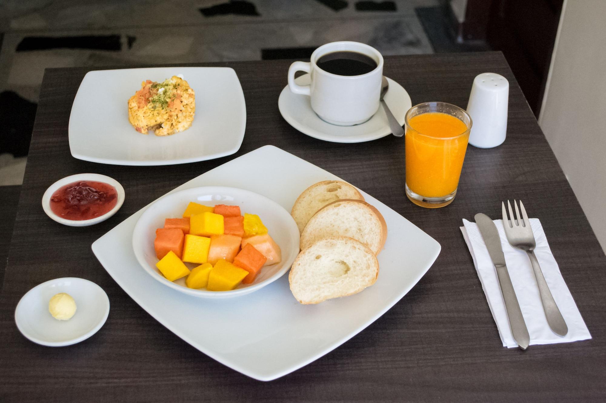 Ayenda 1136 Mh Hotel Pereira Kültér fotó